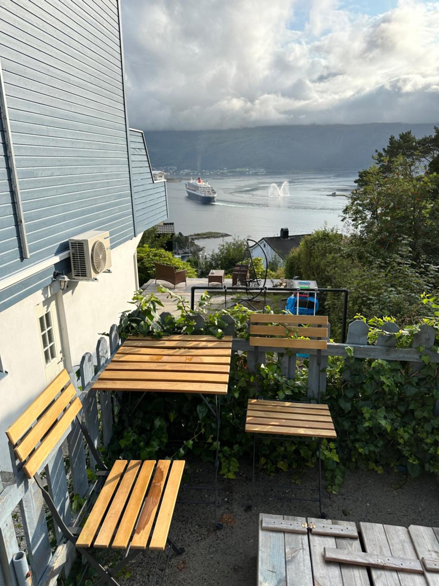 Great Place With View To The Mountains And Fjord