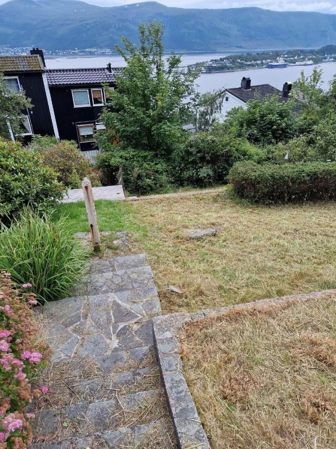 Great Place With View To The Mountains And Fjord *